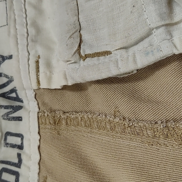 Old Navy men's trendy khaki cargo shorts pants Size: 30 - Picture 3 of 6